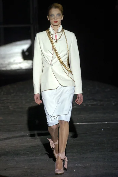 Look 38